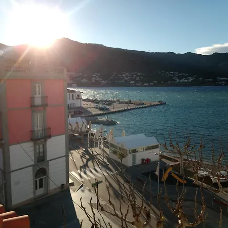 Appartamento Artmony Piso Centro Del Pueblo Vista Frente Al Mar Plein Centre En Front De El Port De La Selva